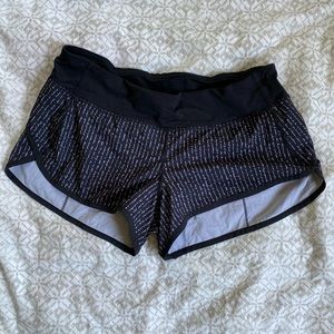 Lululemon shorts script line pinstripe shorts 8